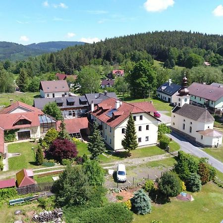 Pension Cervena Hotel Kasperske Hory Eksteriør billede